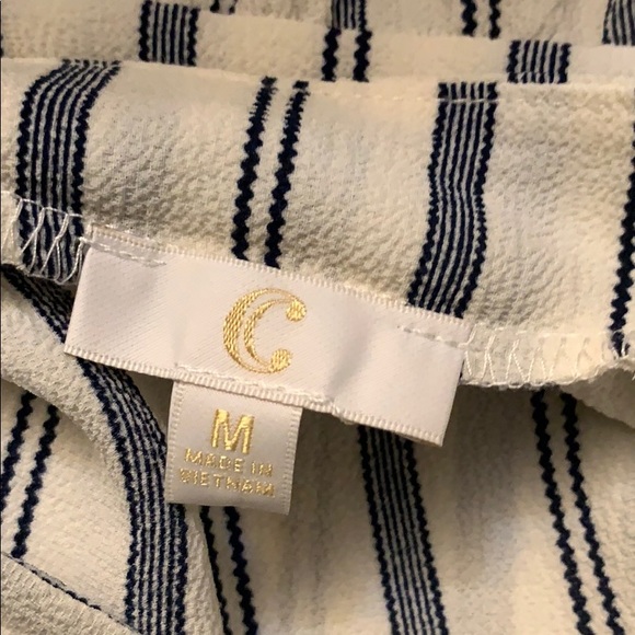 🔥NWOT Charming Charlie’s Cold Shoulder Top Size M - Picture 6 of 8